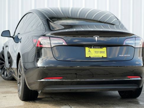 Used 2022 Tesla Model 3 Performance image 5