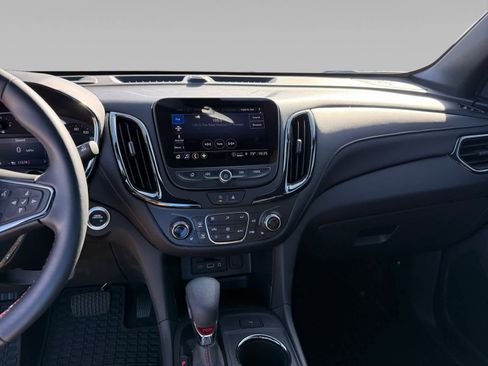 Used 2024 Chevrolet Equinox RS image 11