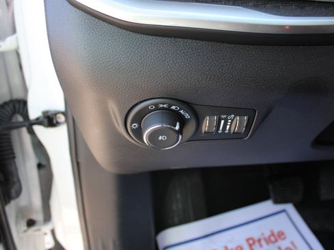 Used 2022 Jeep Compass Latitude AWD/4WD image 13
