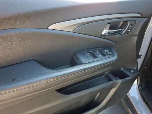 Used 2023 Honda Ridgeline RTL image 12