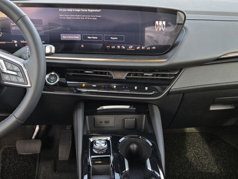 New 2026 Buick Envision Avenir image 23