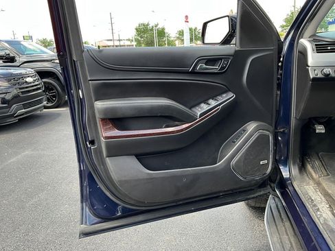 Used 2018 GMC Yukon SLT w/ Open Road Package AWD/4WD image 18