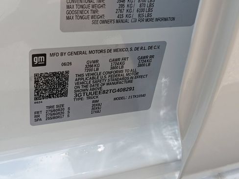 New 2026 GMC Sierra 1500 AT4 w/ AT4 Premium Package AWD/4WD image 37