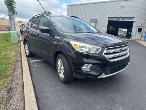 Used 2018 Ford Escape SE w/ SE SYNC Package AWD/4WD image 25
