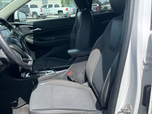 Used 2020 Buick Encore GX Preferred w/ Cold Weather Comfort Package FWD image 26