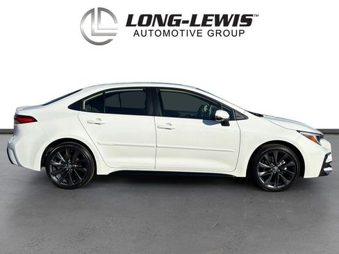 Used 2025 Toyota Corolla Hybrid Sedan image 8