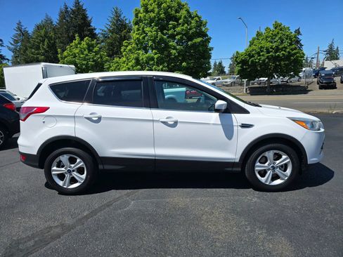 Used 2014 Ford Escape SE AWD/4WD image 6