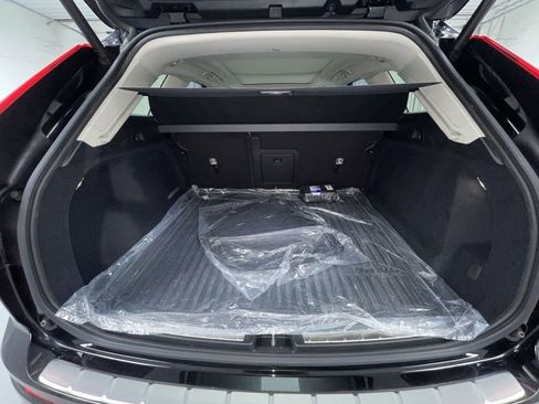 New 2025 Volvo XC60 B5 Plus w/ Protection Package Premier AWD/4WD image 14