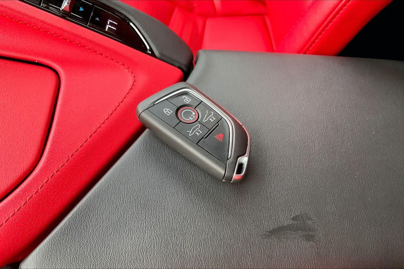 Used 2021 Chevrolet Corvette Stingray Preferred Cpe w/ Engine Appearance Package RWD image 29