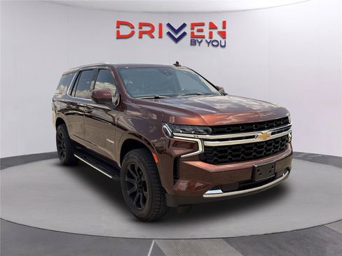 Used 2023 Chevrolet Tahoe LS AWD/4WD image 2