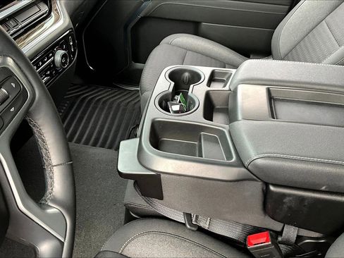 Used 2023 Chevrolet Silverado 1500 LT AWD/4WD image 19