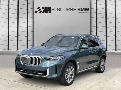 New 2026 BMW X5 sDrive40i image 3