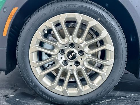 Used 2025 MINI Cooper 2-Door Hardtop image 26