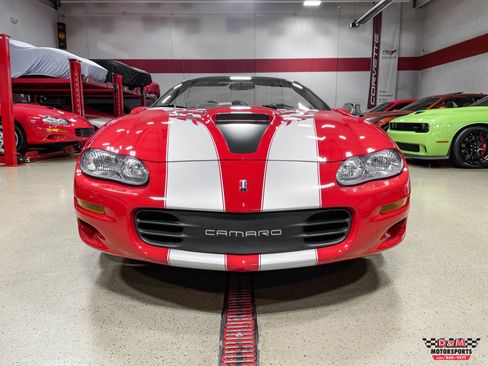 Used 2002 Chevrolet Camaro Z28 w/ SS Performance/Appearance Pkg image 8