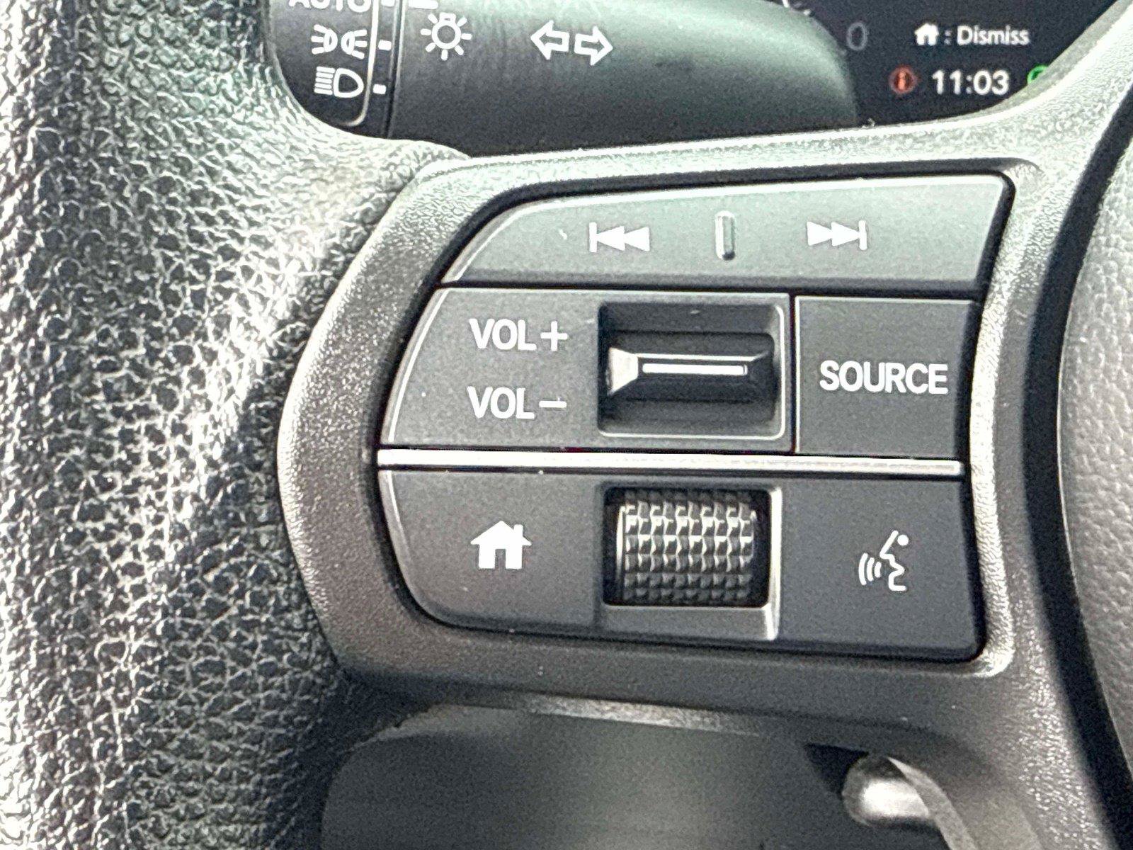 Certified 2025 Honda HR-V LX image 27