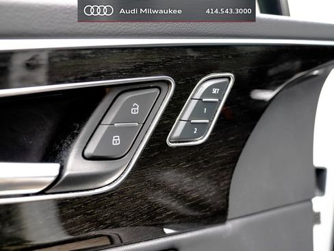 Used 2023 Audi Q7 3.0T Premium w/ Convenience Package AWD/4WD image 17