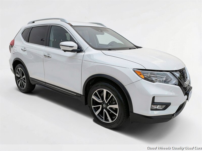 Used 2018 Nissan Rogue SL w/ Premium Package AWD/4WD image 3