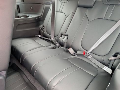 New 2026 Honda Pilot Touring image 11