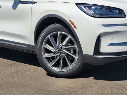 New 2026 Lincoln Corsair Grand Touring image 2