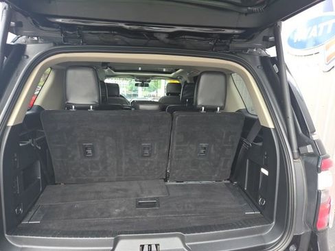 Used 2020 Ford Expedition Platinum image 34