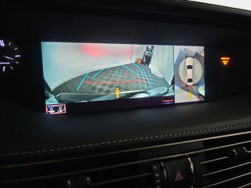 Used 2018 Lexus LS 500 w/ Interior Upgrade Package RWD image 26