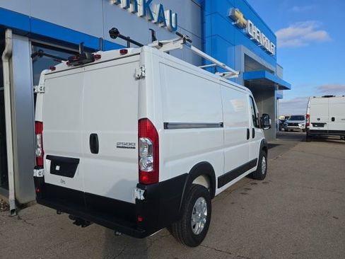 Used 2025 RAM ProMaster 2500 w/ Quick Order Package 22G SLT FWD image 7