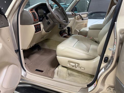 Used 2006 Toyota Land Cruiser image 22