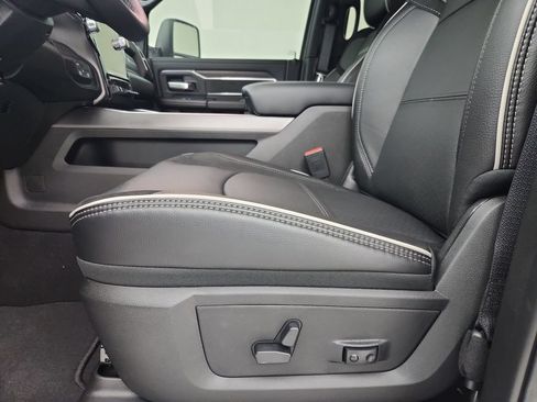 New 2026 RAM 2500 Laramie w/ Night Edition AWD/4WD image 20