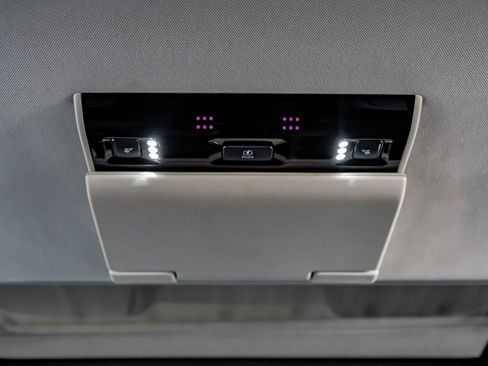 Used 2019 GMC Yukon SLT w/ Open Road Package image 37