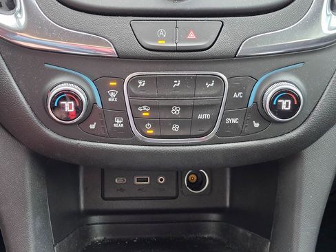 Used 2024 Chevrolet Equinox LT AWD/4WD image 19