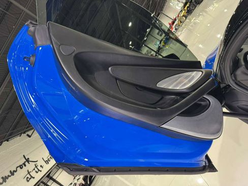Used 2020 McLaren GT image 36