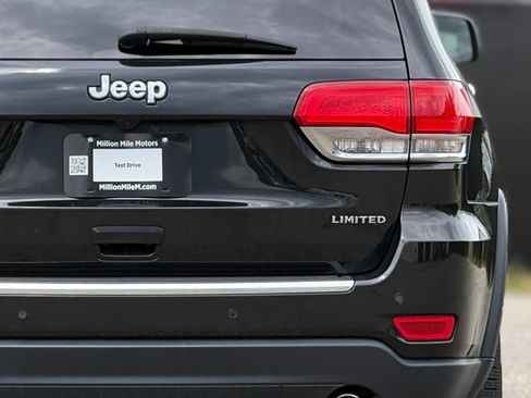 Used 2016 Jeep Grand Cherokee Limited w/ Luxury Group II image 14