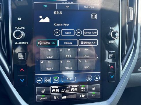 Used 2025 Subaru Forester Premium AWD/4WD image 19