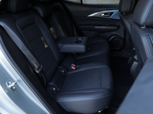 Used 2024 Chevrolet Equinox EV LT image 32