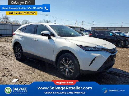 Used 2022 Toyota Venza LE AWD/4WD image 5