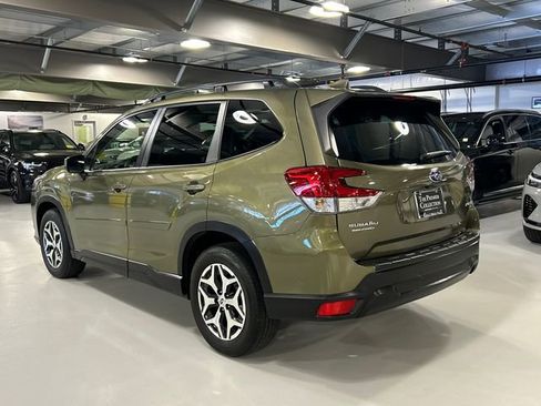 Used 2023 Subaru Forester Premium AWD/4WD image 4