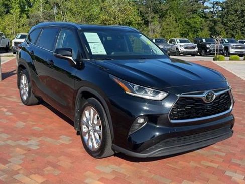 Used 2022 Toyota Highlander Limited AWD/4WD image 5