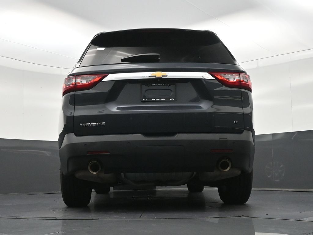 Used 2021 Chevrolet Traverse LT FWD image 28