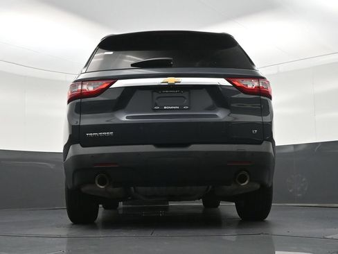 Used 2021 Chevrolet Traverse LT FWD image 28