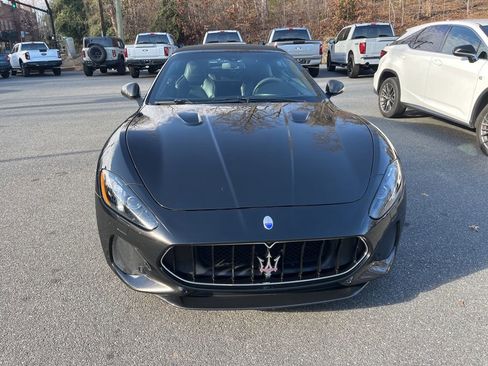 Used 2018 Maserati GranTurismo MC image 3
