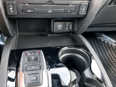 Used 2017 Honda Pilot Touring image 35