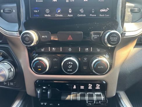 Used 2019 RAM 1500 Laramie w/ Sport Appearance Package AWD/4WD image 4