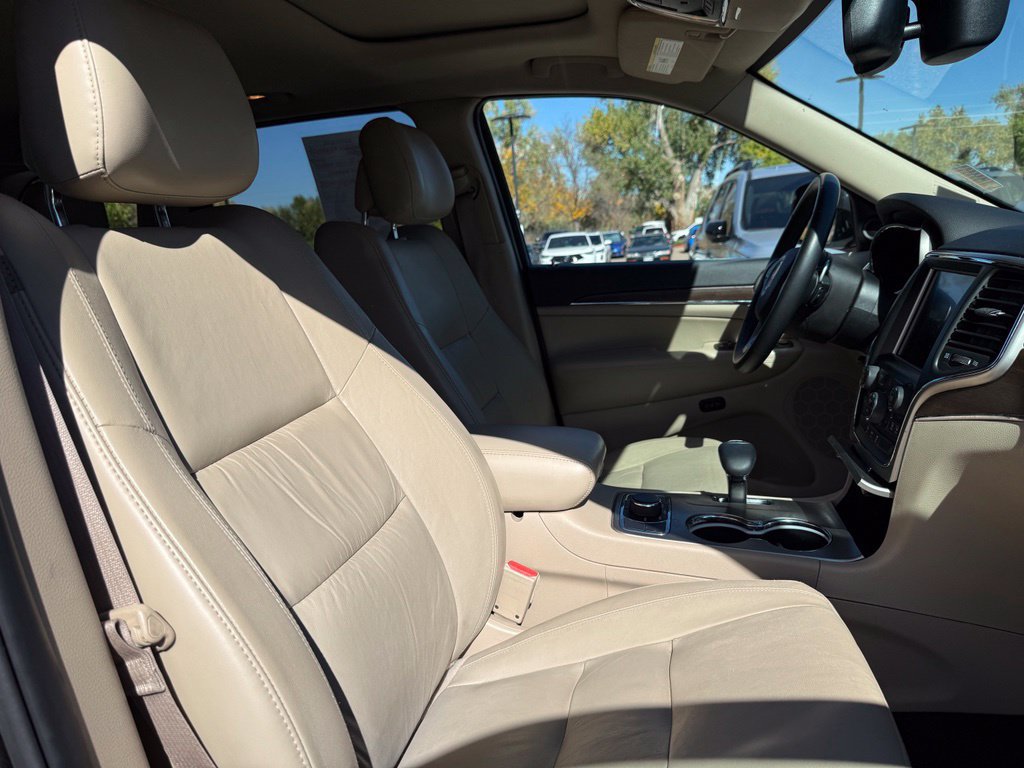 Used 2015 Jeep Grand Cherokee Limited AWD/4WD image 18