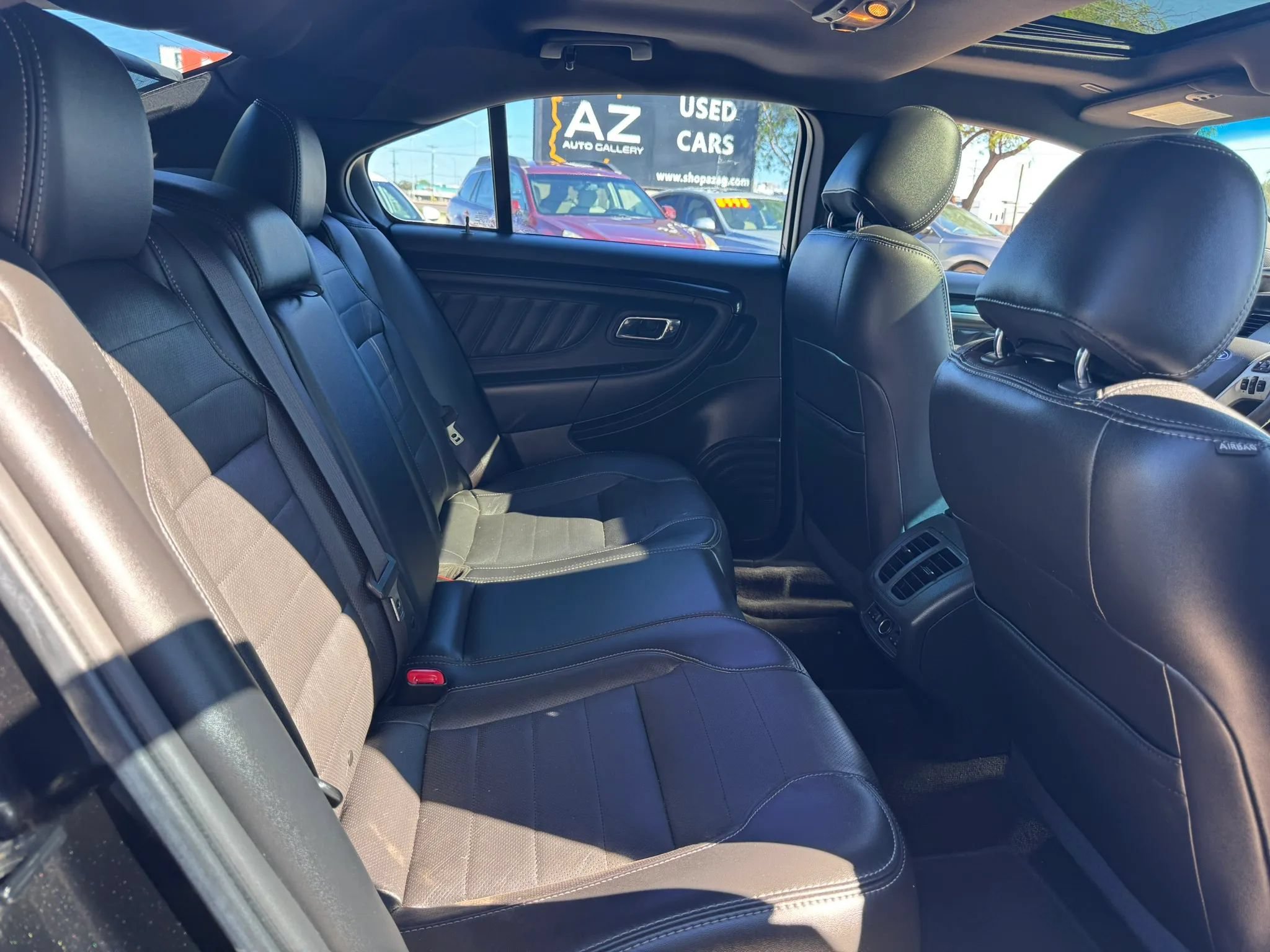 Used 2013 Ford Taurus SHO AWD/4WD image 21