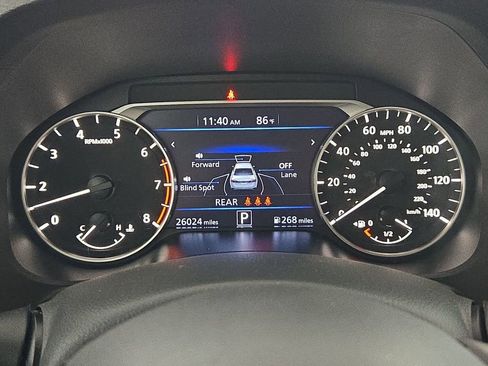 Used 2025 Nissan Altima 2.5 SV image 17