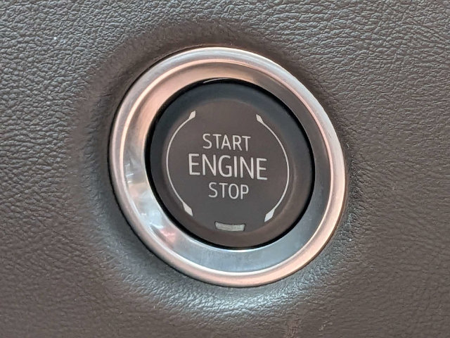 Used 2025 Cadillac Escalade ESV Premium Luxury w/ Touring Package AWD/4WD image 29