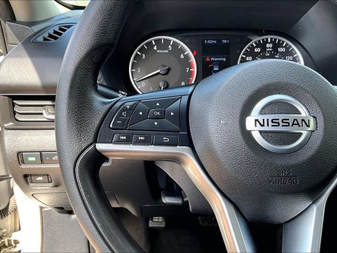 Used 2022 Nissan Sentra S FWD image 13