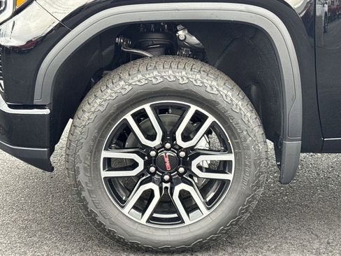 New 2026 GMC Sierra 1500 AT4 w/ Technology Package image 28