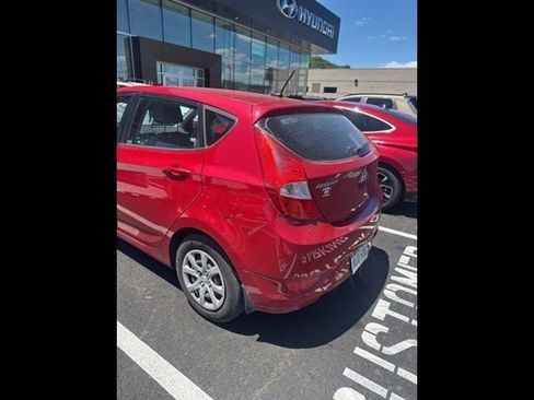 Used 2013 Hyundai Accent GS FWD image 17