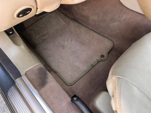 Used 2001 Jaguar XK8 Convertible image 29